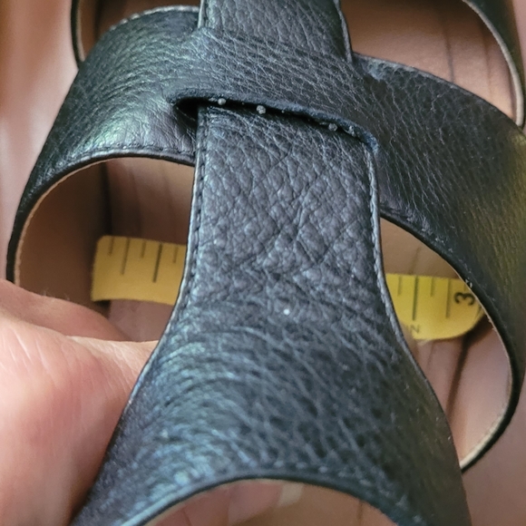 Vionic Faye t strap clog - Picture 7 of 8